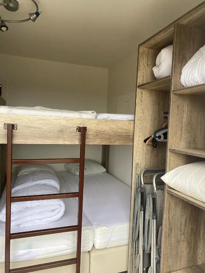 Appartement Met Zeezicht, Zwembad & Garage Ostend 0*,  Belgium